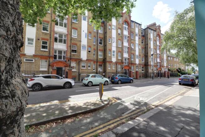 Dewsbury Court
