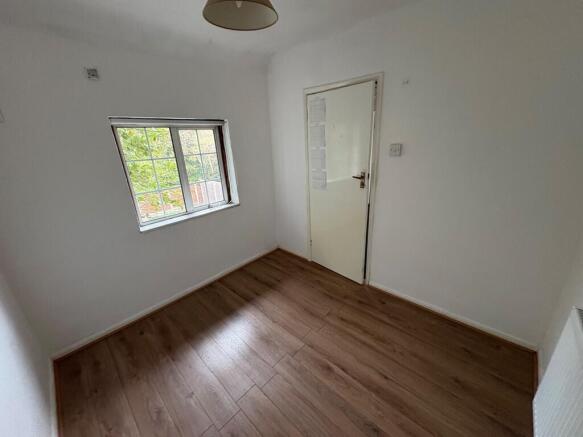 media-17582277531...