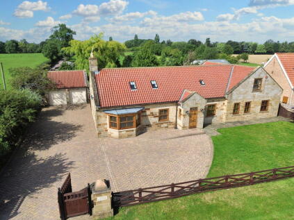 The Views, Great Broughton