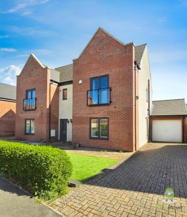 EweMove Basingstoke Trinity Way External Front