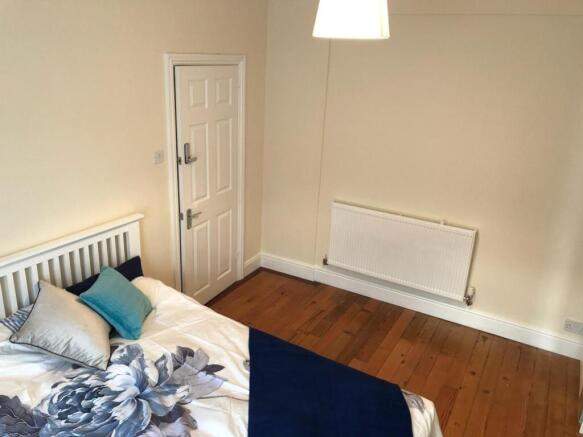 Bedroom 1b Double