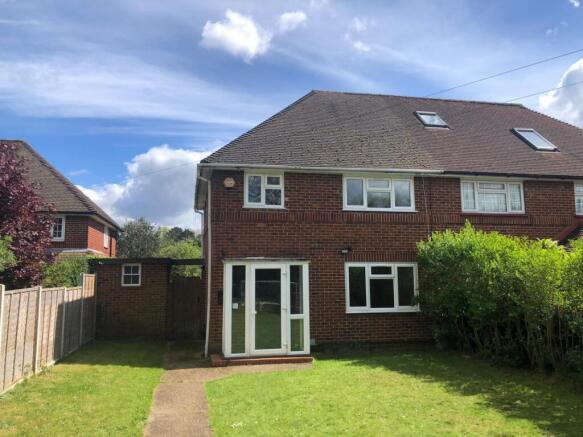 124 Hook Road Front