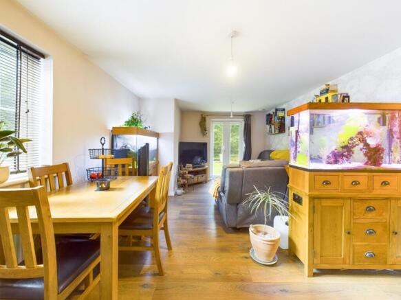 Lrg_CAM02533G0-PR0051-STILL016