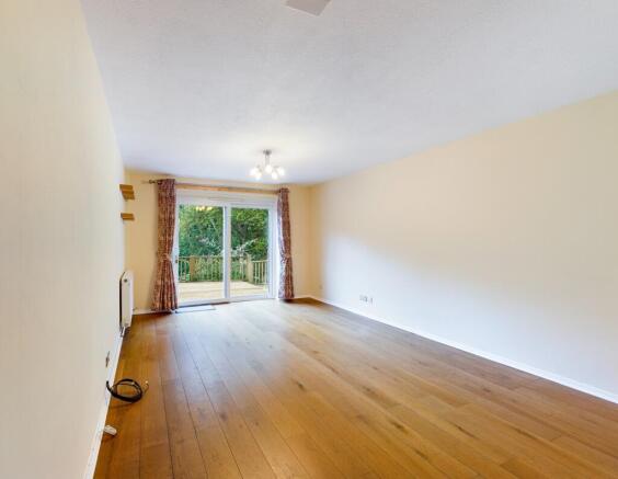 CAM00545P1-PR0104-STILL05