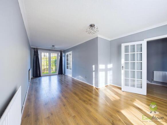 CAM01543G0-PR0099-STILL013