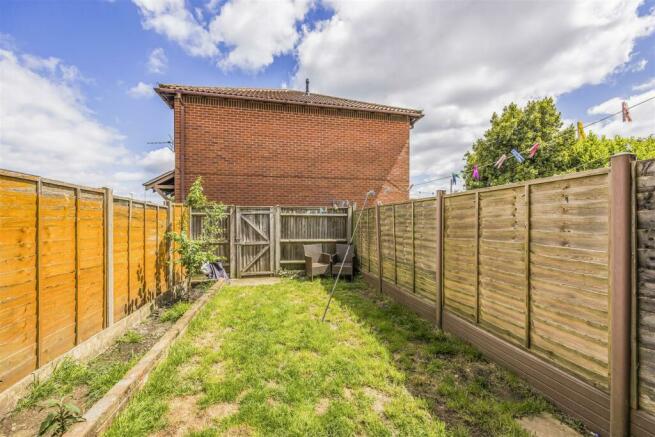 90 Prospect Lane, Havant-PorticoMarketing-SarahOli