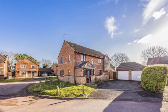 22 Wilby Lane, Copnor-Small-PorticoMarketing-SoldB