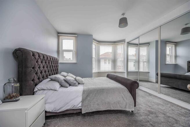 256 Powerscourt Road, Fratton-Small-PorticoMarketi