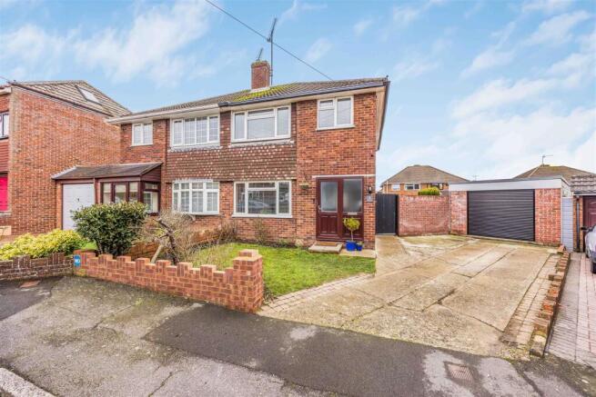 9 Aldsworth Gardens, Drayton-Small-PorticoMarketin