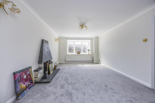 5 Deeping Gate, Waterlooville-PorticoMarketing-Sol