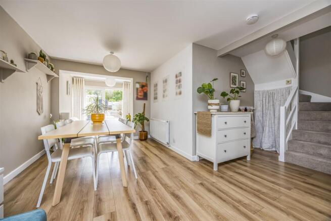 5 First Avenue, Cowplain-PorticoMarketing-SoldBy-2