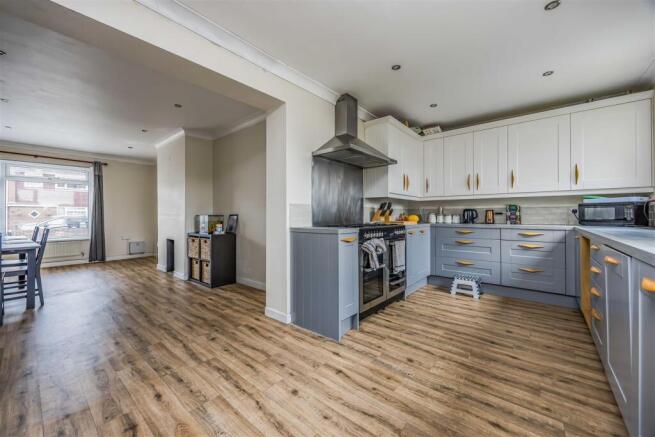 59 Beaufort Road, Havant-Small-PorticoMarketing-So