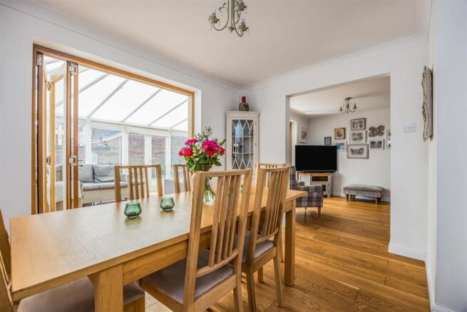 41 Milebush Road, Baffins-Small-PorticoMarketing-S