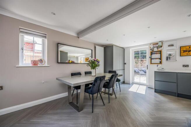 29 Edenbridge Road Southsea-Small-PorticoMarketing