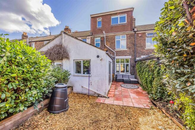 71 Bonchurch Road, Milton-Small-PorticoMarketing-S