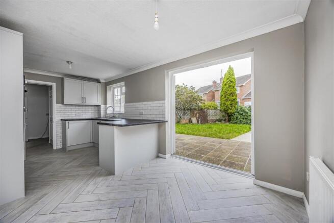 22 Royal Way, Waterlooville-PorticoMarketing-SoldB