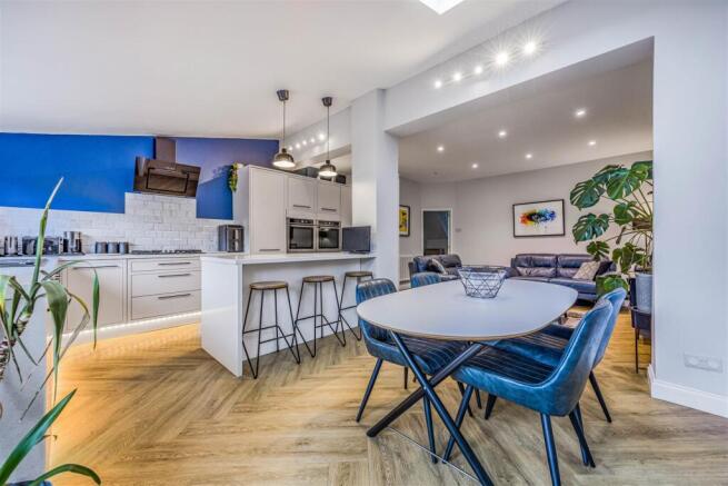 77 Shelford Road, Southsea-Small-PorticoMarketing-