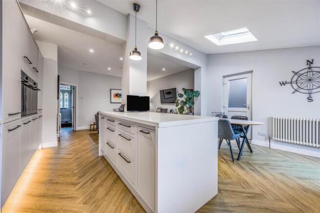 77 Shelford Road, Southsea-Small-PorticoMarketing-