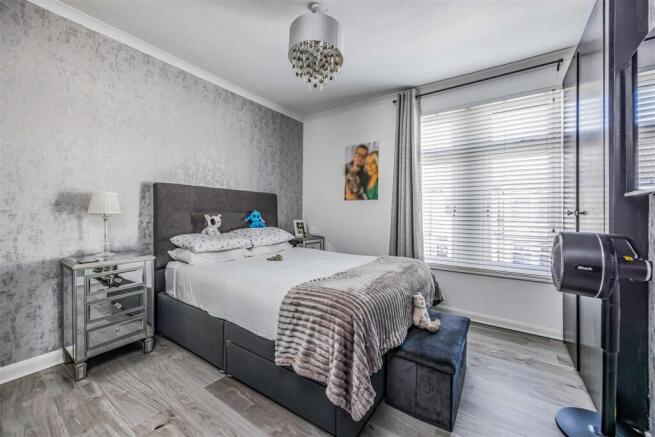 64 Westbourne Road, Portsmouth-Small-PorticoMarket