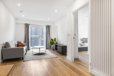 Western Gateway, London, E16