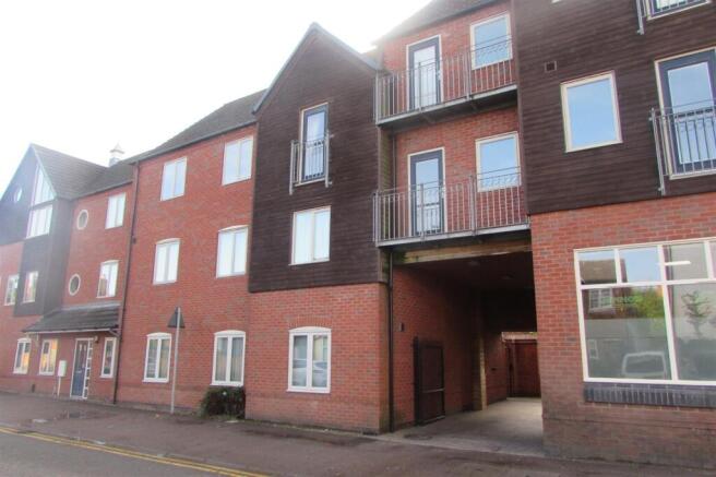 Flat 9, Orchard Mews.jpg
