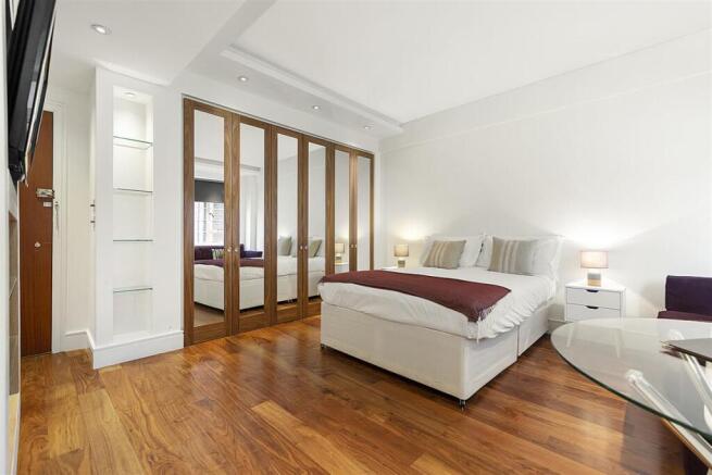 Studio Room