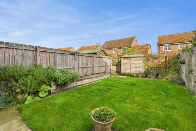 CAM03162G0-PR0356-STILL008