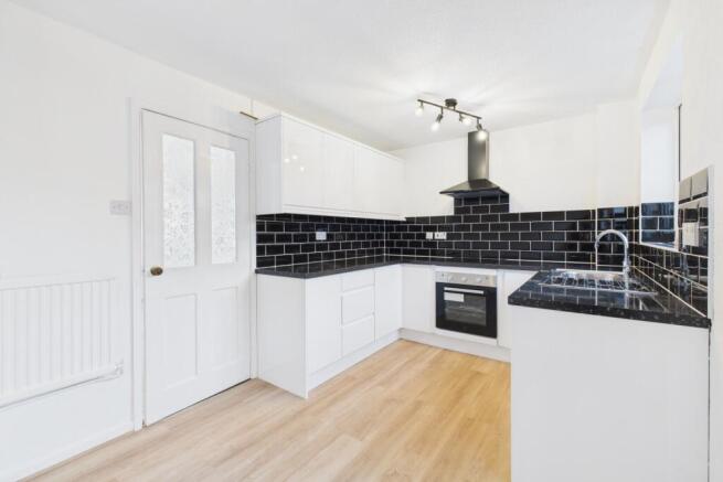 CAM03162G0-PR0360-STILL007