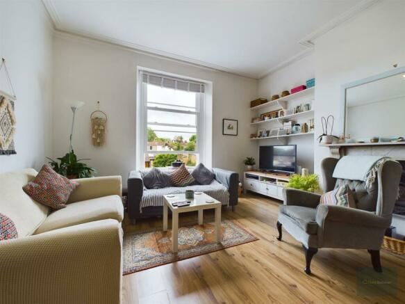 Sitting/Dining Room