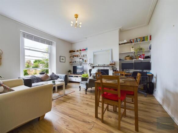 Sitting/Dining Room