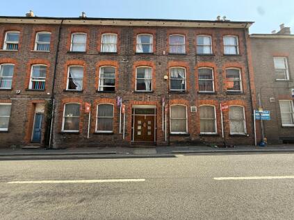 17-19 Park St West, Town Centre, Luton, Bedfordshire, LU1 3BE