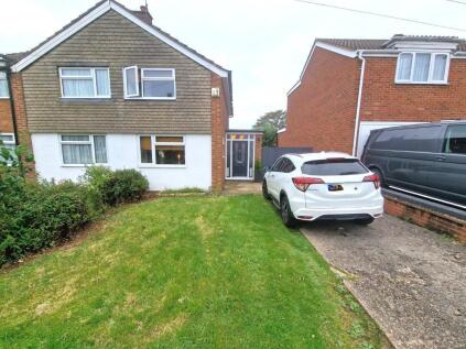 Watermead Road, Limbury Mead, Luton, Bedfordshire, LU3 2TE
