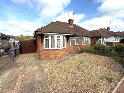 Derwent Avenue, Warden Hills, Luton, Bedfordshire, LU3 2DX