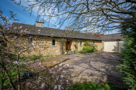 Brookfield, Mill Lane, Croughton, Northants NN13