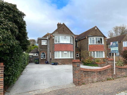 Croft Avenue, Southwick, Brighton, BN42 4AA