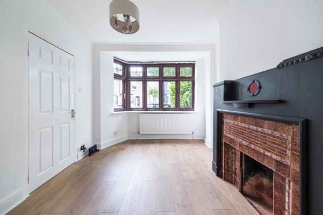 90C-TRUMPINGTON-ROAD-3