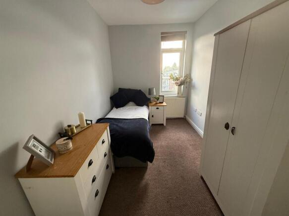 room 5 the hill.jpeg