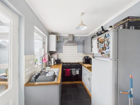 CAM04922G0-PR0077-STILL002