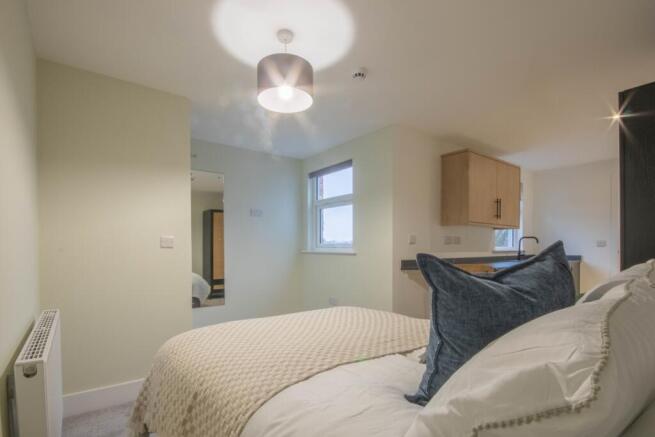 Top Floor Rear Studio 3-1