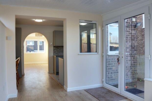 Conservatory through to Kitchen