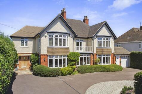 Charlton Lane, Cheltenham, GL53