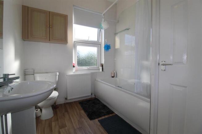 Bathroom.JPG
