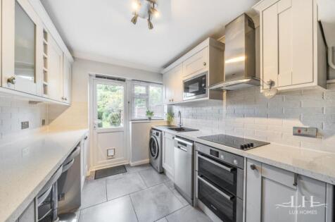 Chelmer Drive, Brentwood