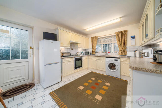 18 Abbotts Rd-1