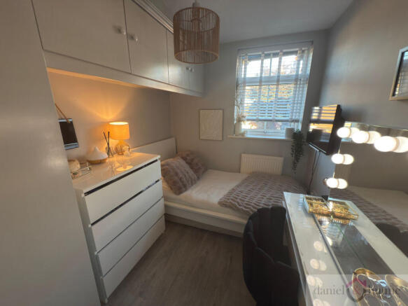 bb593c47-96d5-4d04-a647-cf57c0408419 - Copy