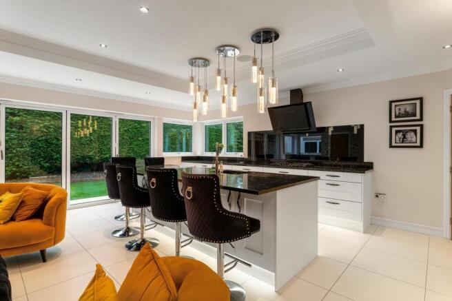 Kitchen/Breakfast/Family Room