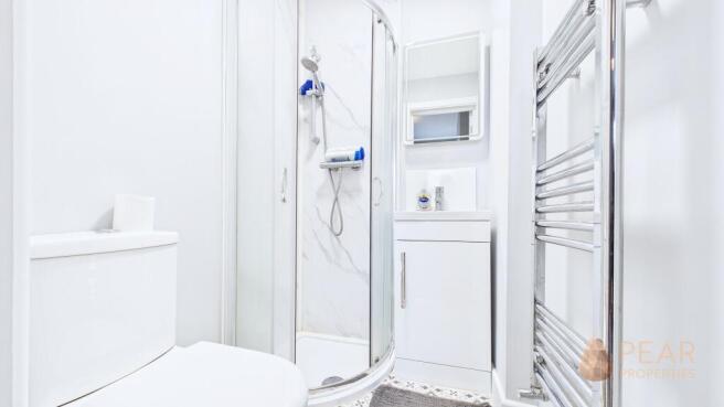 Private En-Suite Shower Room