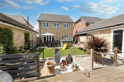 Winterbourne Gardens, Elmstead, CO7 7