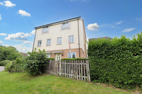 Heron Way, Dovercourt, CO12 3