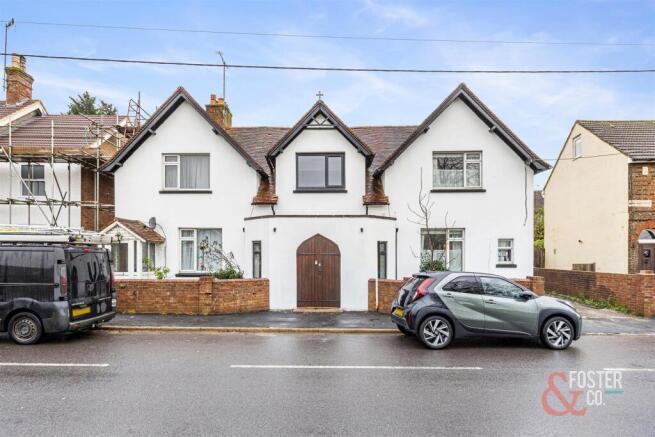 Cuckfield Road, 123_020.jpg